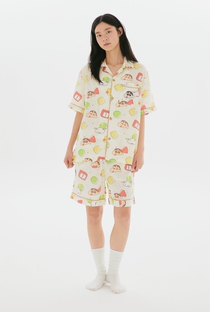 SPAO x Crayon Shin-chan Short-Sleeve Pajamas (Ivory)